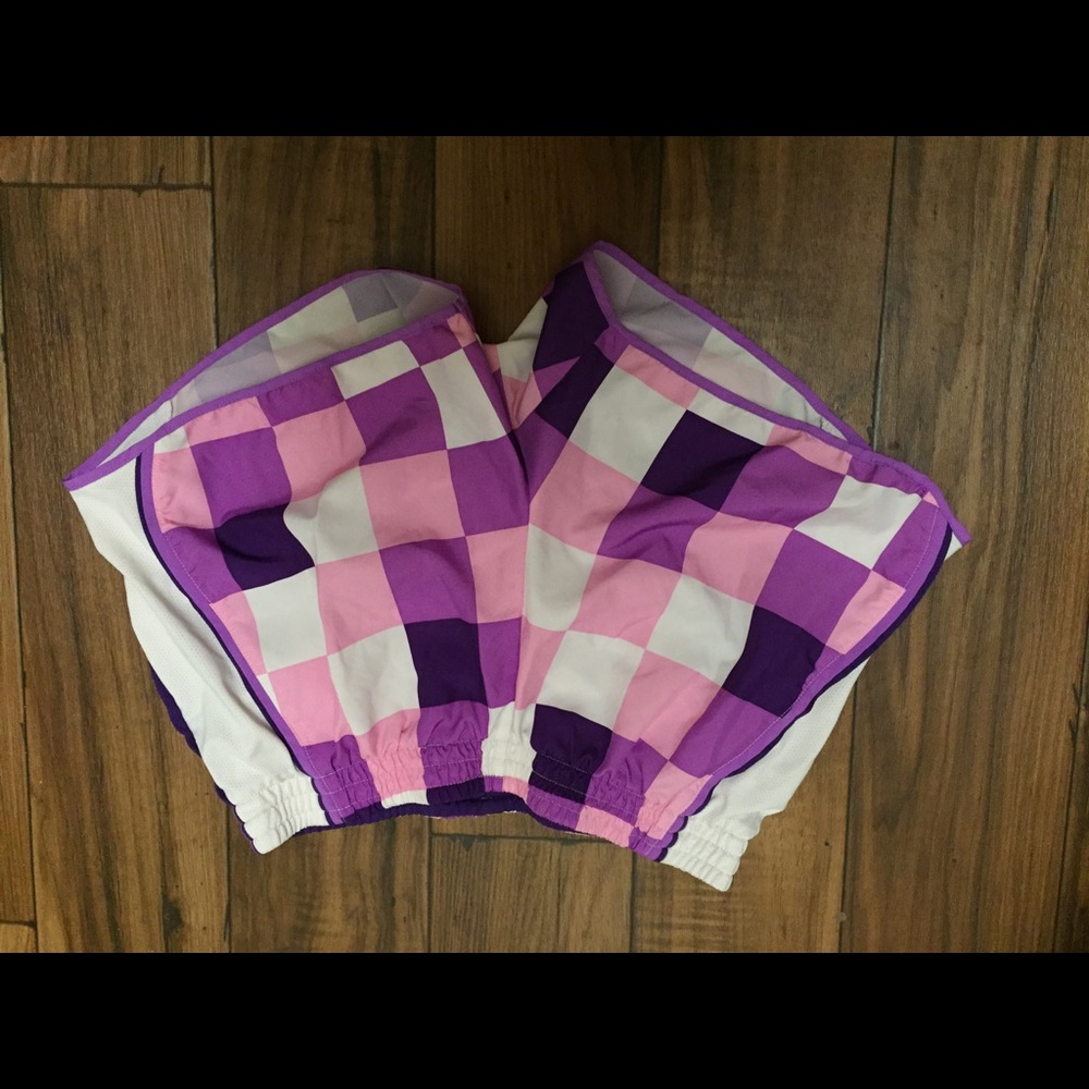 Running shorts